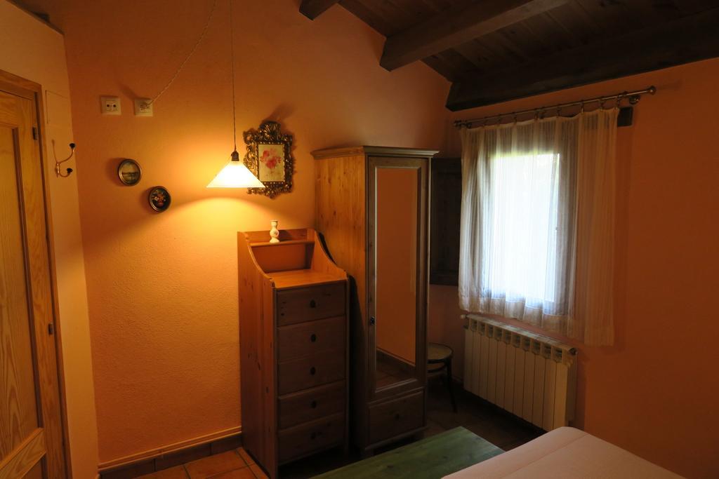 Can Salgueda Santa Pau Pokój zdjęcie